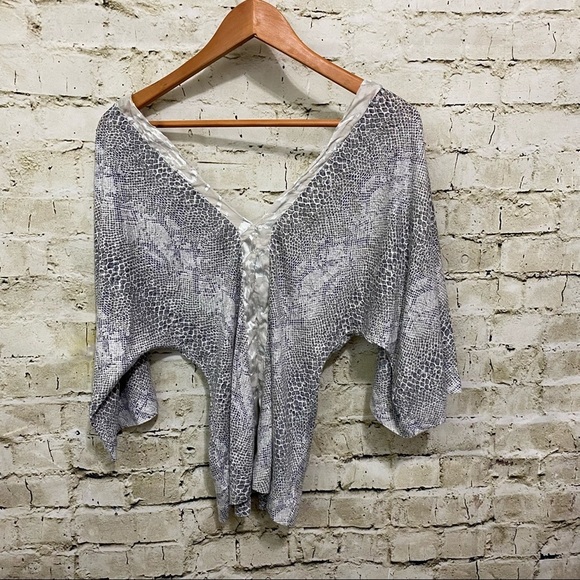 Language Gray Snake Animal Print Deep V Neck Top - Picture 2 of 4